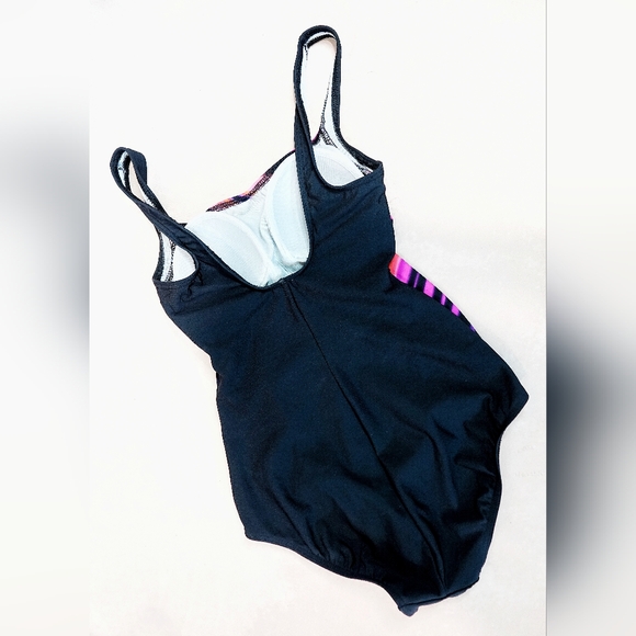 ✨3/$12 Reebok Retro Style One Piece Swimsuit size 8 - Picture 2 of 4